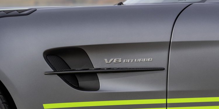 Mercedes AMG GT R Pro revelado no salão de Los Angeles! 24