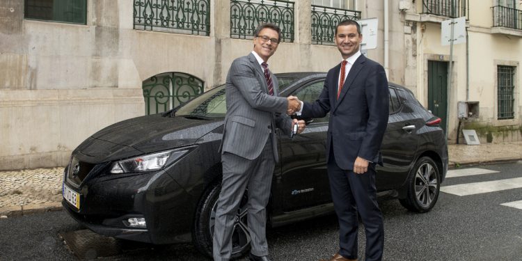 Nissan cede 3 Nissan LEAF ao governo Português para testes do ProPilot! 15