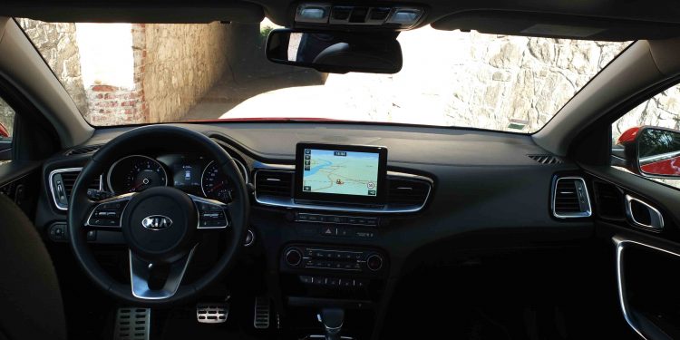 KIA CEED 1.6 CRDi TX DCT 7: Uma compra segura! 70