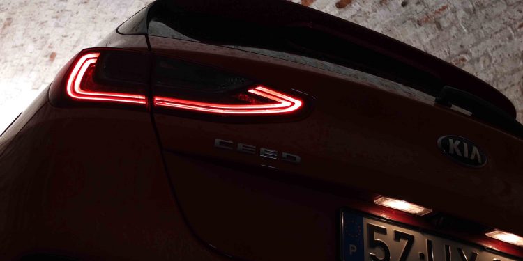 KIA CEED 1.6 CRDi TX DCT 7: Uma compra segura! 67