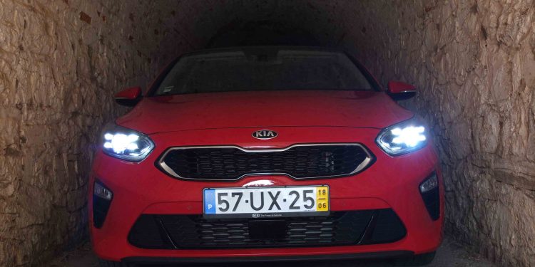 KIA CEED 1.6 CRDi TX DCT 7: Uma compra segura! 66