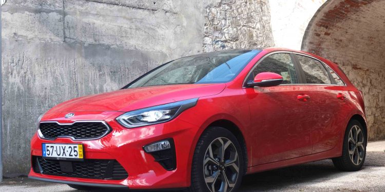 KIA CEED 1.6 CRDi TX DCT 7: Uma compra segura! 64