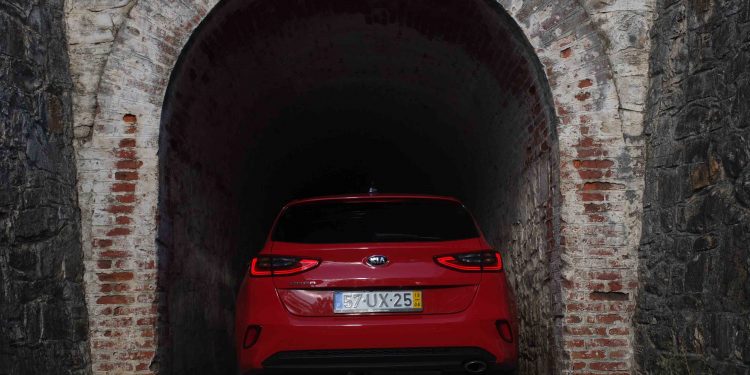 KIA CEED 1.6 CRDi TX DCT 7: Uma compra segura! 61