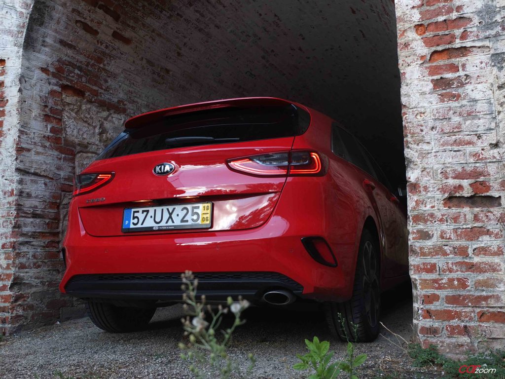 KIA CEED 1.6 CRDi TX DCT 7: Uma compra segura! 19