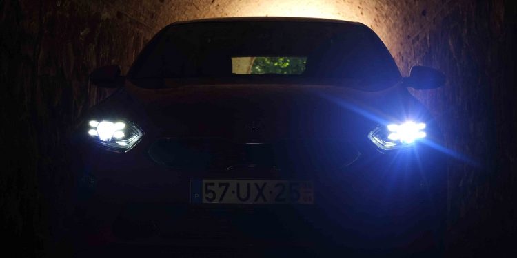 KIA CEED 1.6 CRDi TX DCT 7: Uma compra segura! 53