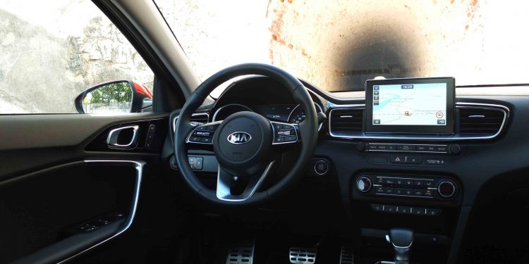 KIA CEED 1.6 CRDi TX DCT 7: Uma compra segura! 57
