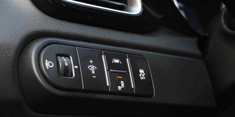 KIA CEED 1.6 CRDi TX DCT 7: Uma compra segura! 35