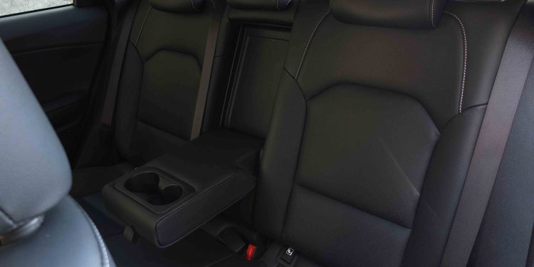 KIA CEED 1.6 CRDi TX DCT 7: Uma compra segura! 32