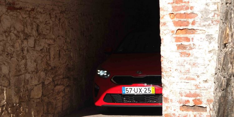 KIA CEED 1.6 CRDi TX DCT 7: Uma compra segura! 77