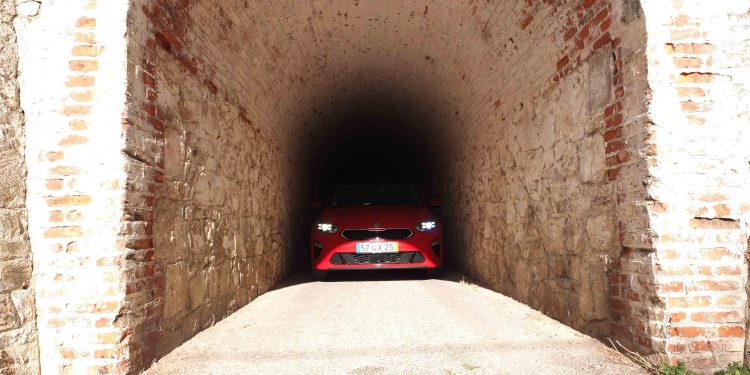 KIA CEED 1.6 CRDi TX DCT 7: Uma compra segura! 78