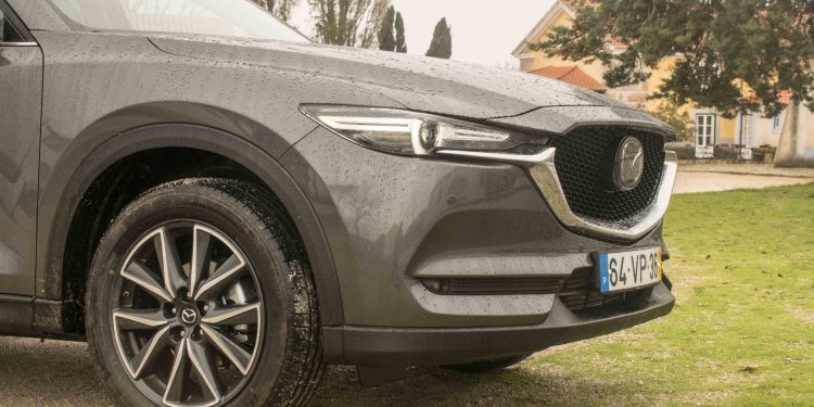 Mazda CX-5 2.2 SKYACTIV Excellence AT AWD: Elegância e Aventura! 54