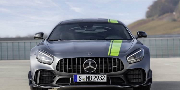 Mercedes AMG GT R Pro revelado no salão de Los Angeles! 16