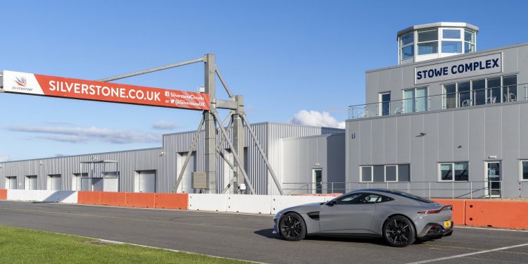 Aston Martin abre novo centro de testes em Silverstone! 14