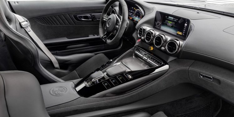 Mercedes AMG GT R Pro revelado no salão de Los Angeles! 13