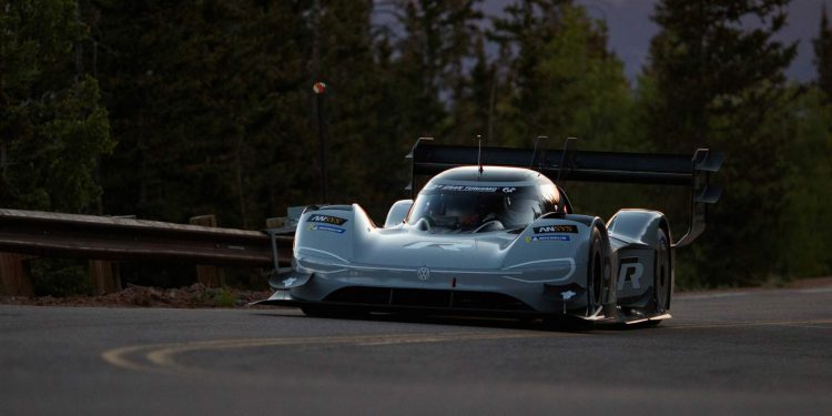 VW ID R Electric Racer pode tentar recorde em Nurburgring! 15