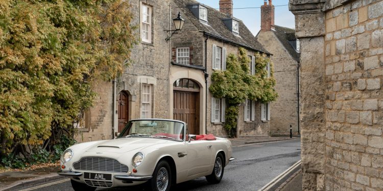 Aston Martin Heritage EV Concepts dá uma nova vida a este DB6 de 1970! 26