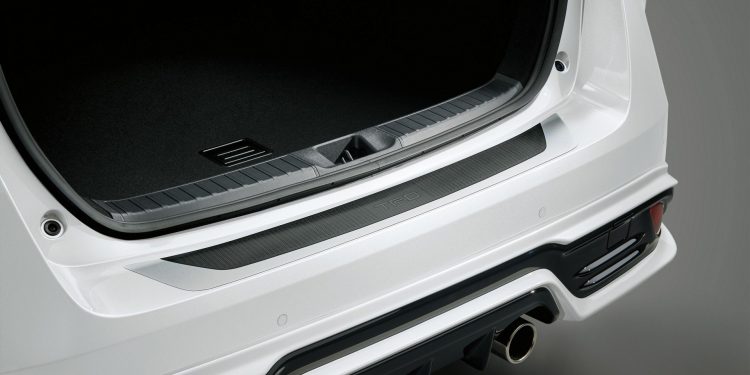 TRD apodera-se do Toyota Prius no salão automóvel de Tóquio! 43