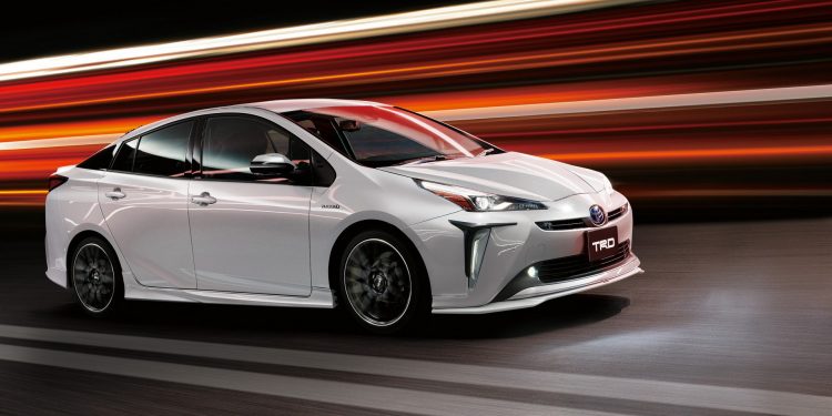 TRD apodera-se do Toyota Prius no salão automóvel de Tóquio! 32