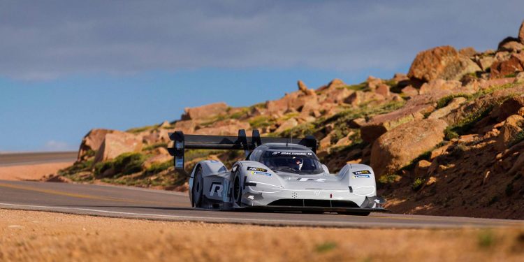VW ID R Electric Racer pode tentar recorde em Nurburgring! 17
