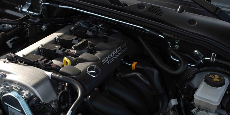 Sabemos que quer comprar um Mazda MX-5 e que a sua esposa não deixa! 28