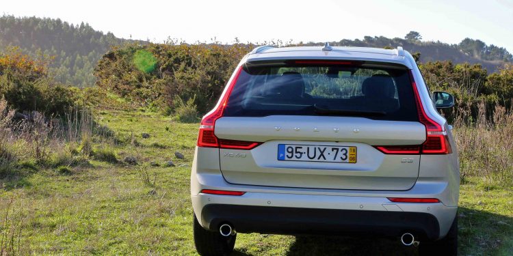 Volvo XC60 D3 Momentum: Harmonia e segurança! 65