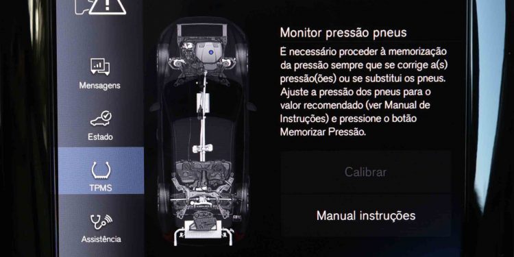 Volvo XC60 D3 Momentum: Harmonia e segurança! 36