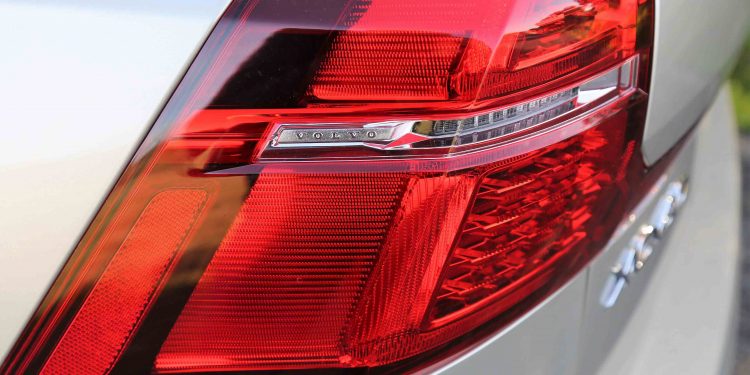Volvo XC60 D3 Momentum: Harmonia e segurança! 25