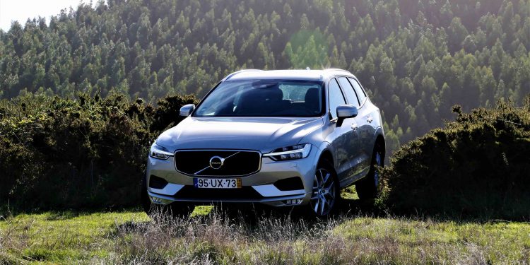 Volvo XC60 D3 Momentum: Harmonia e segurança! 58