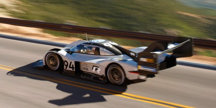 VW ID R Electric Racer pode tentar recorde em Nurburgring! 13