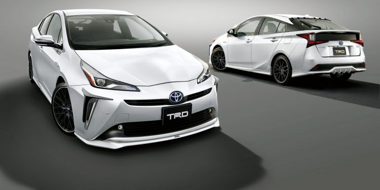 TRD apodera-se do Toyota Prius no salão automóvel de Tóquio! 26