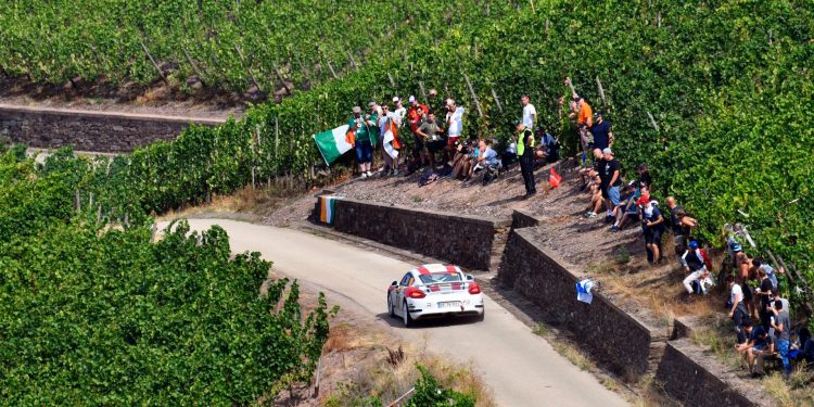 Porsche precisa de 100 encomendas para produzir o Porsche Cayman GT4 de Ralis! 16