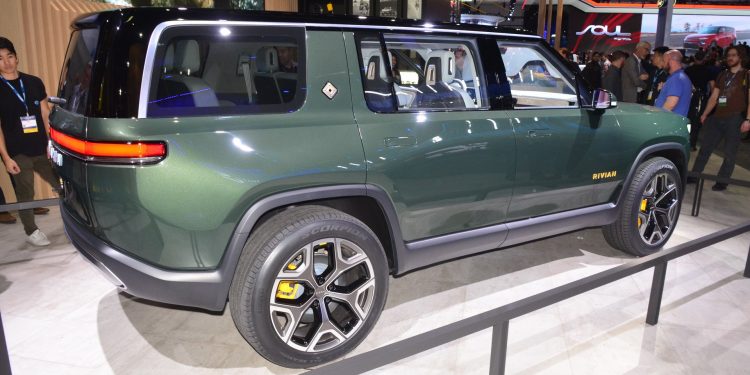 Pininfarina entra na guerra dos SUV eléctricos! 13