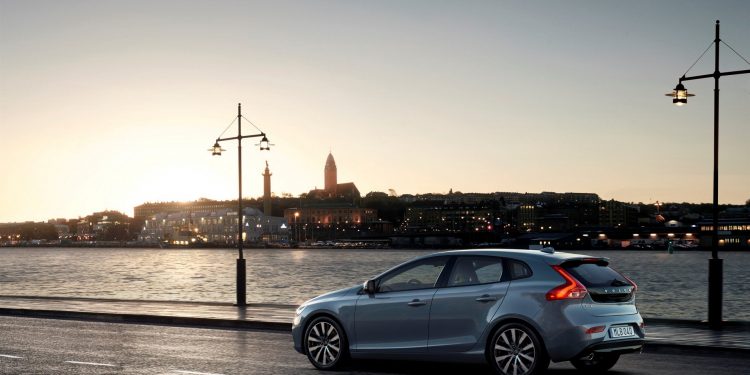 Volvo V40 sai de produção ainda este ano e será substituído por SUV Coupé! 17