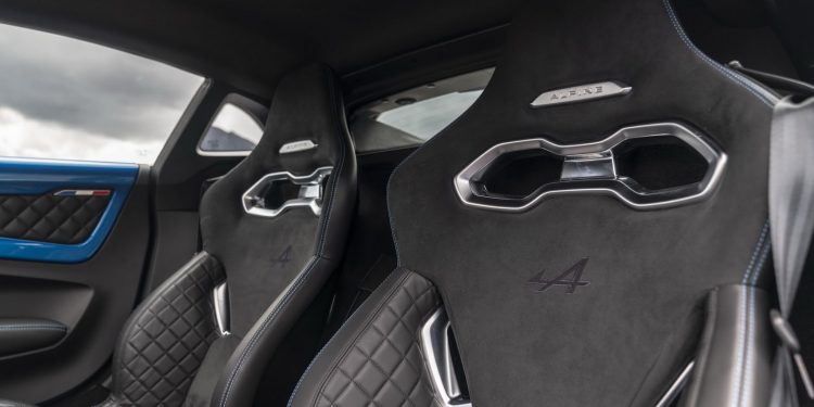 Alpine A110 chega com 300cv e versão cabrio? 22