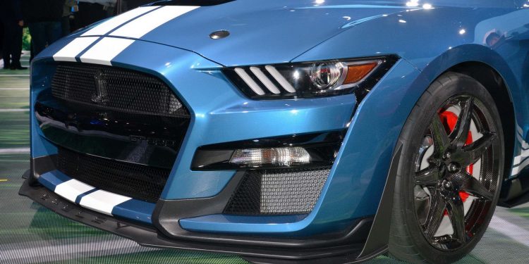 Ford Mustang Shelby GT500 com caixa manual para 2020? 22