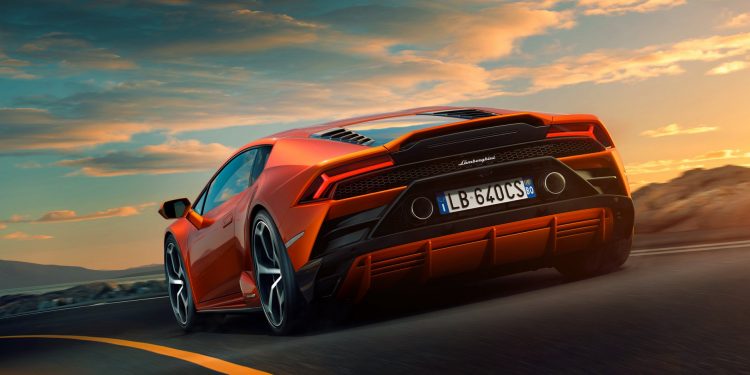 Lamborghini Huracan EVO revelado com 640cv! 34 Lamborghini Huracan EVO revelado com 640cv! 34