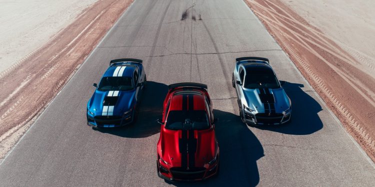 Ford Mustang Shelby GT500 com caixa manual para 2020? 13