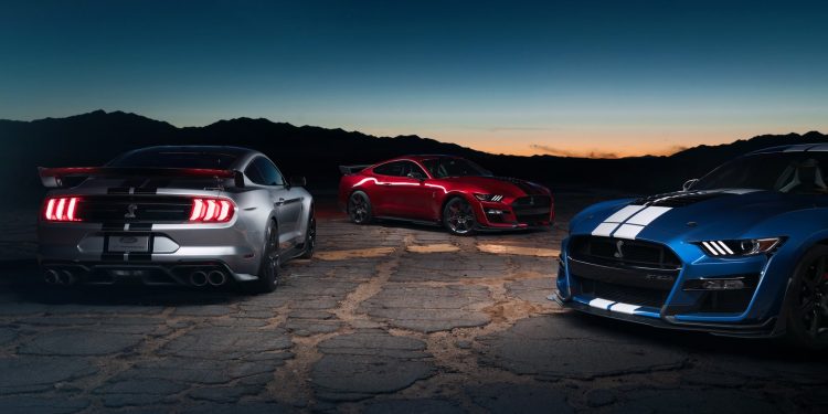 Ford Mustang Shelby GT500 com caixa manual para 2020? 15