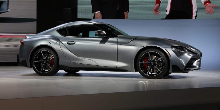Toyota Supra pode receber caixa manual? 20