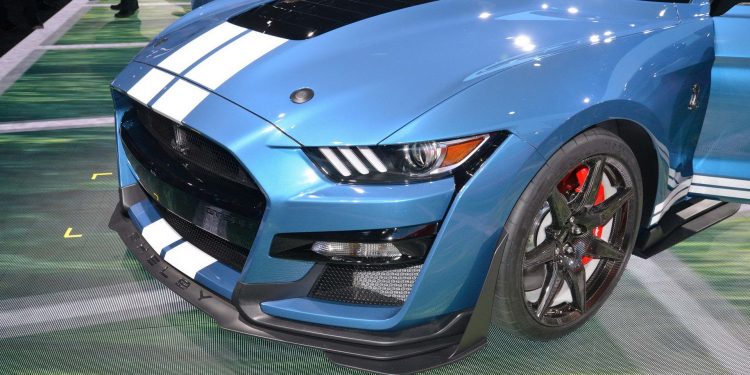Ford Mustang Shelby GT500 com caixa manual para 2020? 21