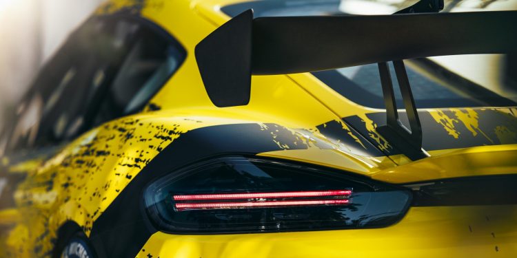Porsche 718 Cayman GT4 Clubsport fica mais leve e mais potente! 25