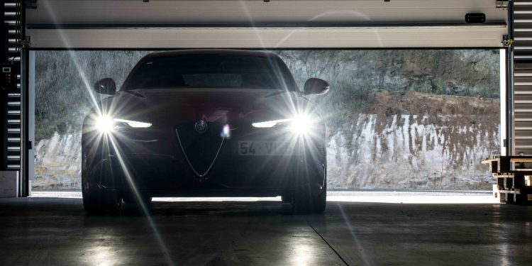 Alfa Romeo Giulia Quadrifoglio 2.9 V6 AT8: O Renascimento Divino! 64
