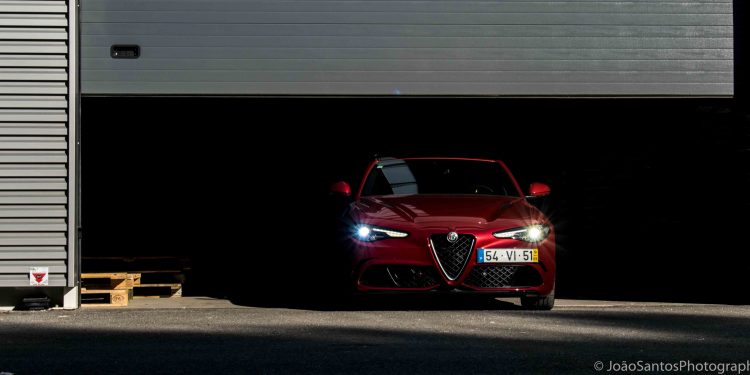 Alfa Romeo Giulia Quadrifoglio 2.9 V6 AT8: O Renascimento Divino! 67