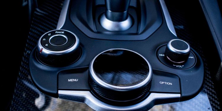 Alfa Romeo Giulia Quadrifoglio 2.9 V6 AT8: O Renascimento Divino! 59
