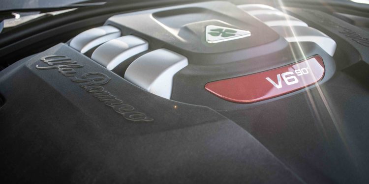Alfa Romeo Giulia Quadrifoglio 2.9 V6 AT8: O Renascimento Divino! 46