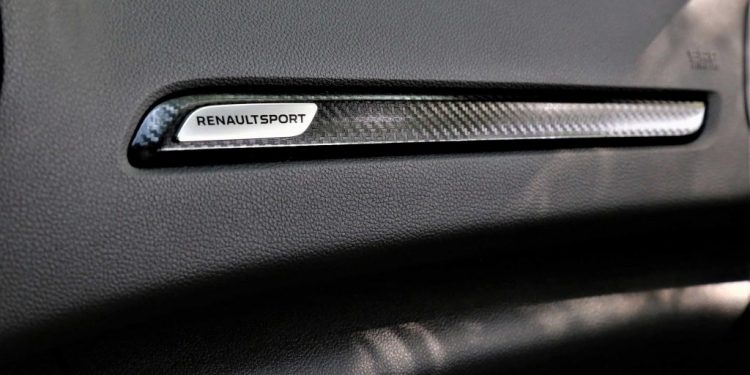 É já no dia 12 que levamos os nossos leitores a andar no Renault Mégane R.S! 18