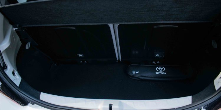 TOYOTA AYGO X-Play Plus MultiMode: Fiável e Urbano! 54