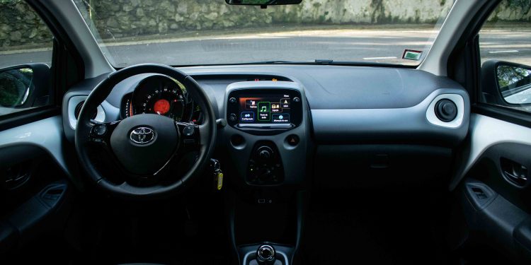 TOYOTA AYGO X-Play Plus MultiMode: Fiável e Urbano! 57