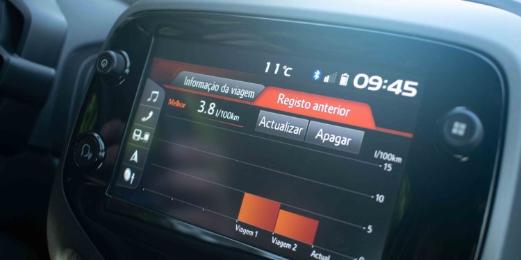 TOYOTA AYGO X-Play Plus MultiMode: Fiável e Urbano! 37
