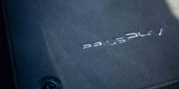 Toyota Prius Plug-In Hybrid Powersky: Multi tecnológico! 55